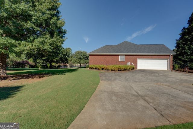 1247 Bent Creek Drive, Mcdonough, GA 30252