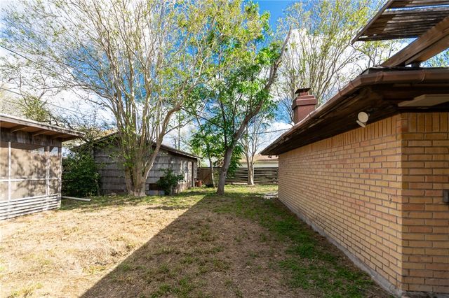 743 Retama Ave, Taft, TX 78390