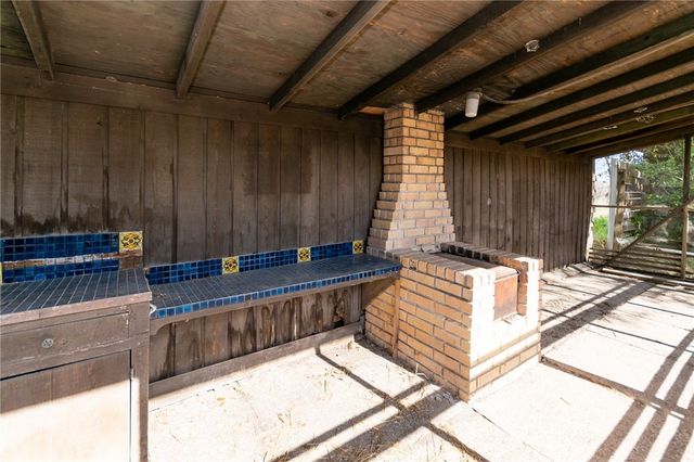 743 Retama Ave, Taft, TX 78390