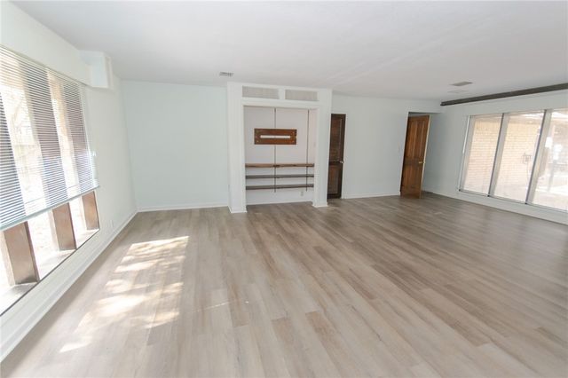 743 Retama Ave, Taft, TX 78390