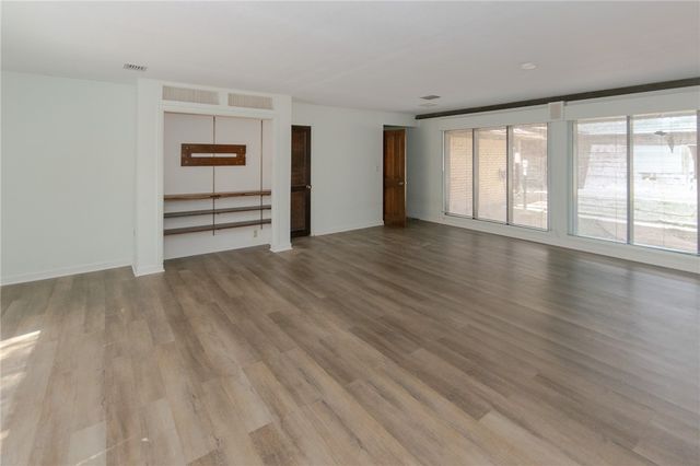 743 Retama Ave, Taft, TX 78390