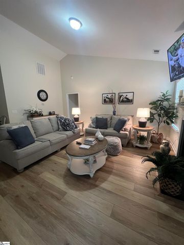 278 E Pyrenees Drive, Lyman, SC 29365