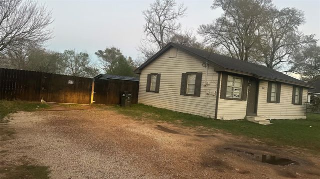 414 Frydek Road, Sealy, TX 77474