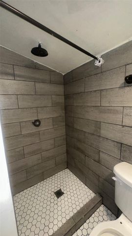 414 Frydek Road, Sealy, TX 77474