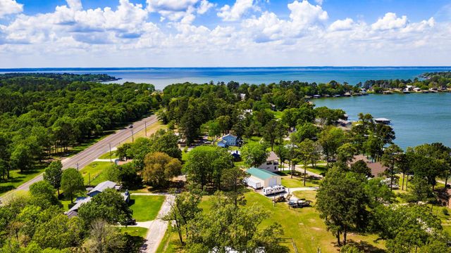 242 Palmetto Drive, Livingston, TX 77351