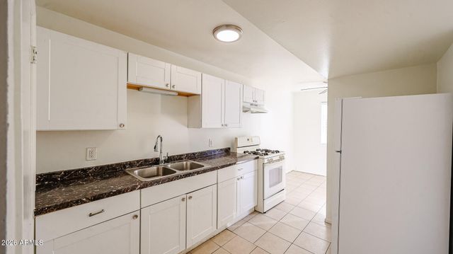 9643 N 10TH Avenue, Phoenix, AZ 85021