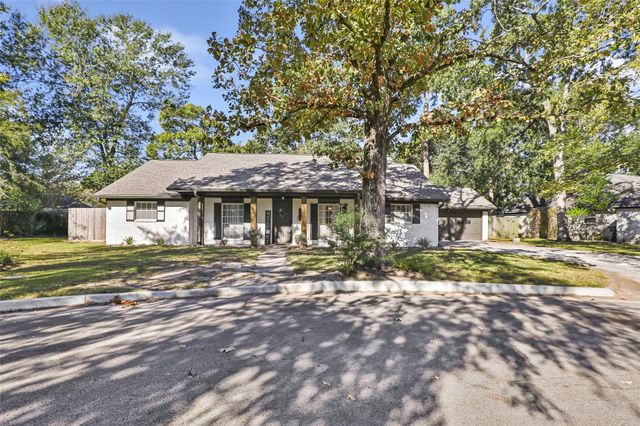 3 Barons Place, Conroe, TX 77304