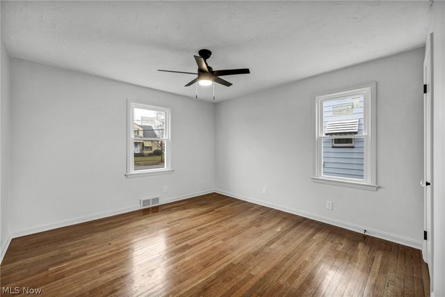 5085 W 6th Street, Brooklyn Heights, OH 44131