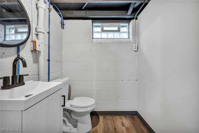 5085 W 6th Street, Brooklyn Heights, OH 44131