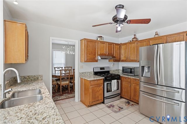 9266 Ivy Banks Dr, Mechanicsville, VA 23116
