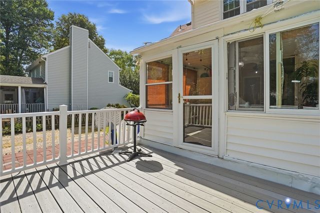9266 Ivy Banks Dr, Mechanicsville, VA 23116