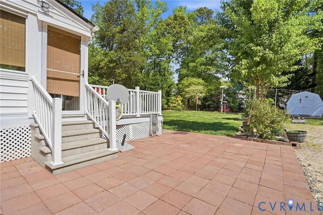9266 Ivy Banks Dr, Mechanicsville, VA 23116