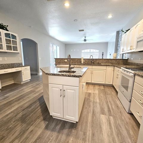 2720 SE Kern Road, Port St. Lucie, FL 34984