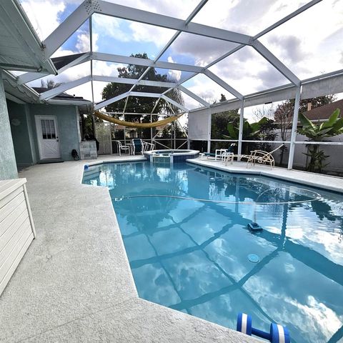 2720 SE Kern Road, Port St. Lucie, FL 34984