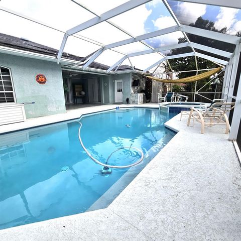 2720 SE Kern Road, Port St. Lucie, FL 34984