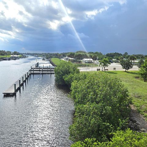 2720 SE Kern Road, Port St. Lucie, FL 34984
