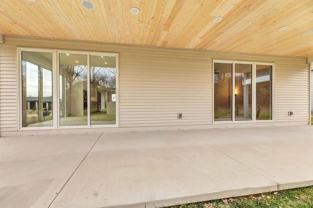 1780 BOBBY JONES DRIVE, De Pere, WI 54115