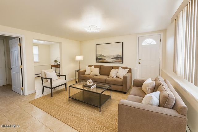 32 Homestead Drive, Colonie, NY 12110