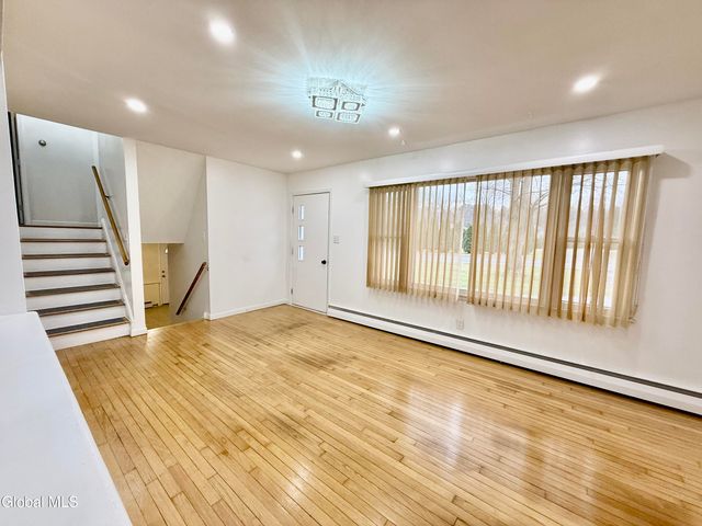 32 Homestead Drive, Colonie, NY 12110