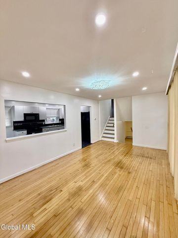 32 Homestead Drive, Colonie, NY 12110