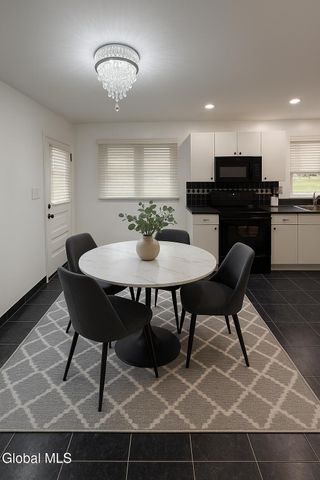 32 Homestead Drive, Colonie, NY 12110