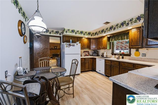 2320 Madison Avenue, Bethlehem City, PA 18017
