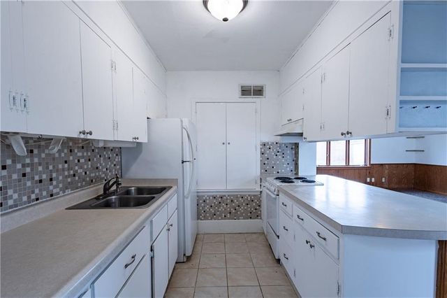 1903 Lloyd Avenue, Eau Claire, WI 54701