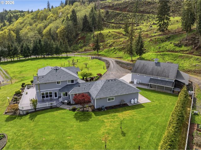 480 Apple Creek Rd, Longview, WA 98632