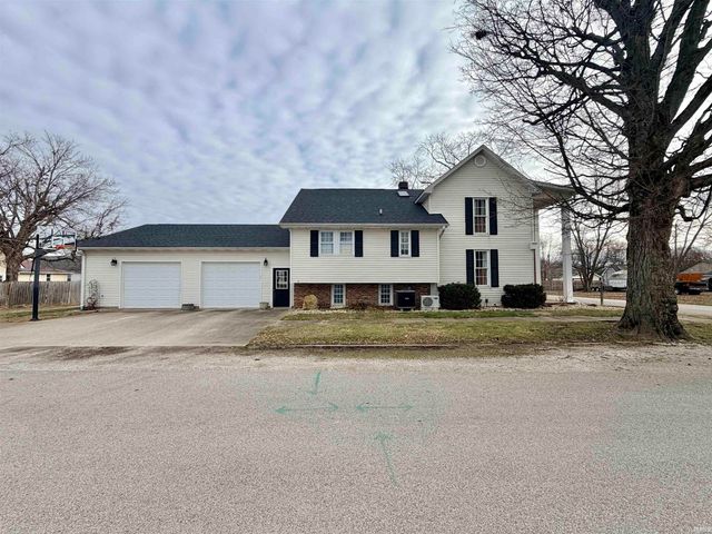 326 Harrah Street, Worthington, IN 47471