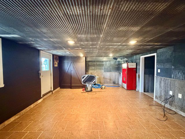 326 Harrah Street, Worthington, IN 47471