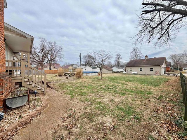 326 Harrah Street, Worthington, IN 47471