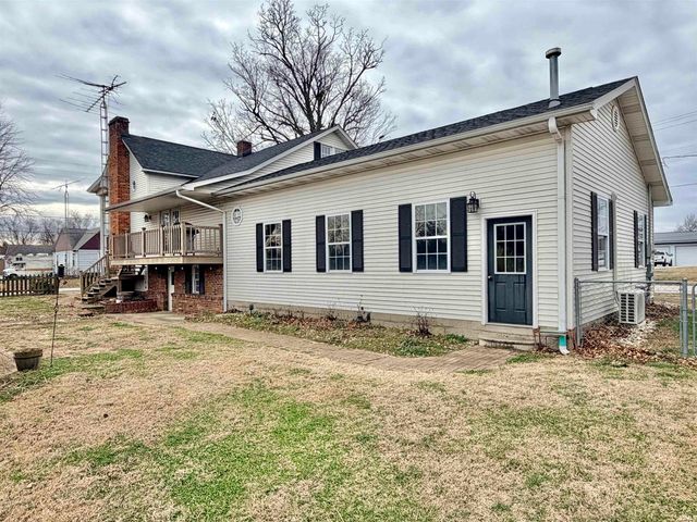 326 Harrah Street, Worthington, IN 47471