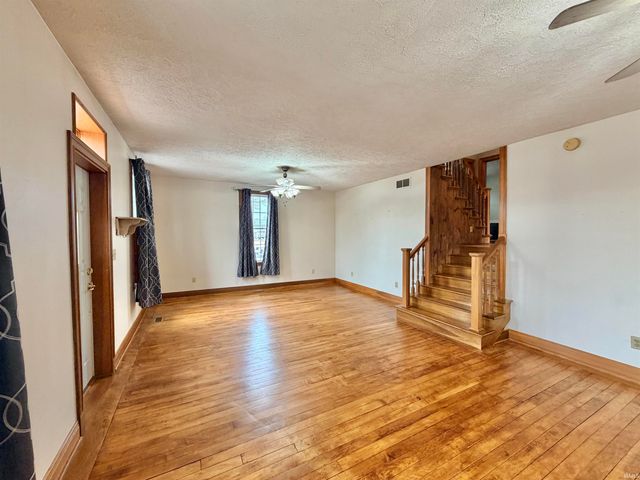 326 Harrah Street, Worthington, IN 47471