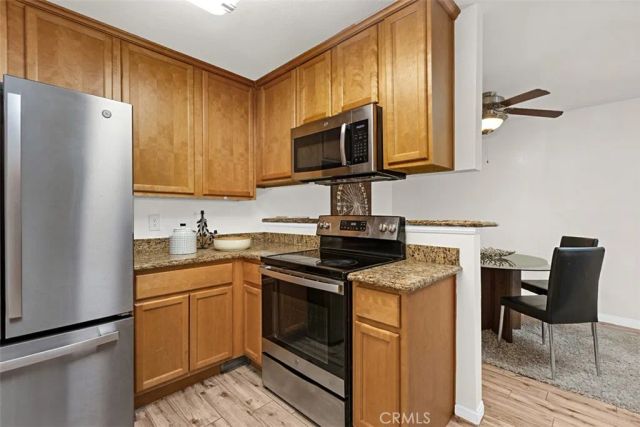 1345 Cabrillo Park F05, Santa Ana, CA 92701