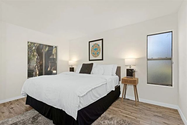 1345 Cabrillo Park F05, Santa Ana, CA 92701