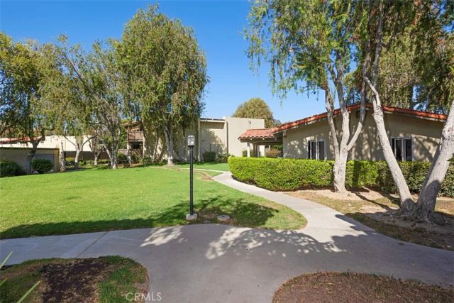 1345 Cabrillo Park F05, Santa Ana, CA 92701