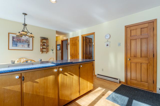 88 Mast Road, Dover, NH 03820