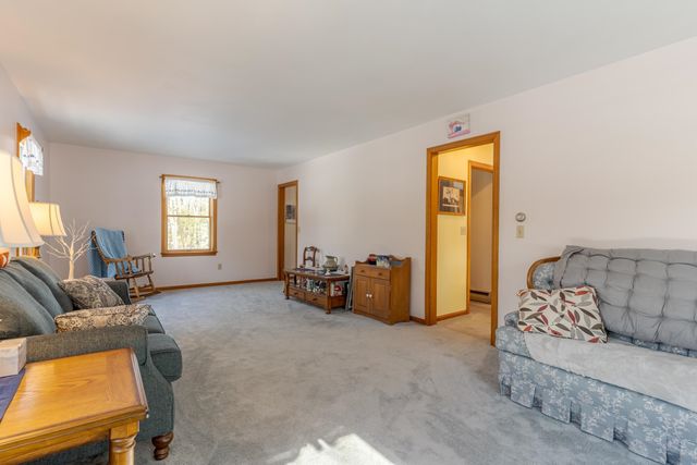 88 Mast Road, Dover, NH 03820