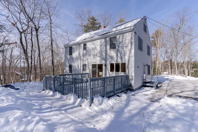 88 Mast Road, Dover, NH 03820
