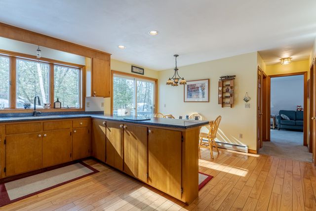 88 Mast Road, Dover, NH 03820