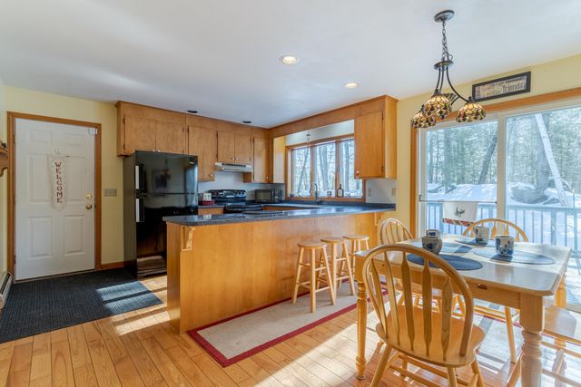88 Mast Road, Dover, NH 03820
