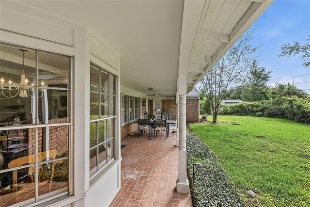 583 Lazy Lane, Madisonville, TX 77864