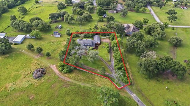 583 Lazy Lane, Madisonville, TX 77864