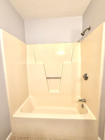 50 Baldwin 10, Lynn, MA 01902