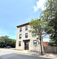 50 Baldwin 10, Lynn, MA 01902