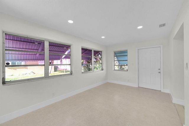 5309 NW 49th Avenue, Tamarac, FL 33319