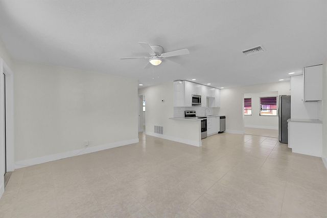 5309 NW 49th Avenue, Tamarac, FL 33319