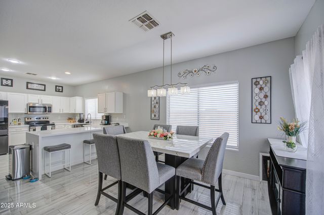 13021 W WINDROSE Drive, El Mirage, AZ 85335