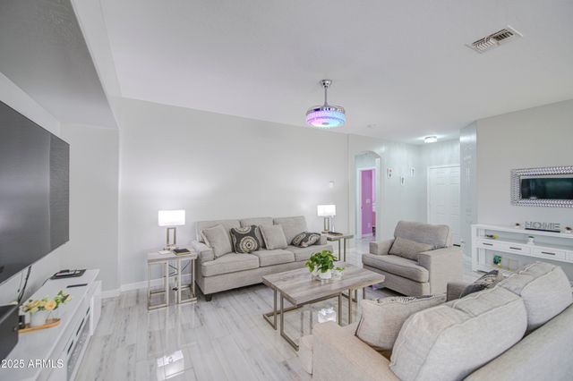 13021 W WINDROSE Drive, El Mirage, AZ 85335