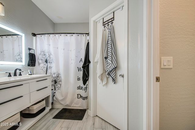 13021 W WINDROSE Drive, El Mirage, AZ 85335